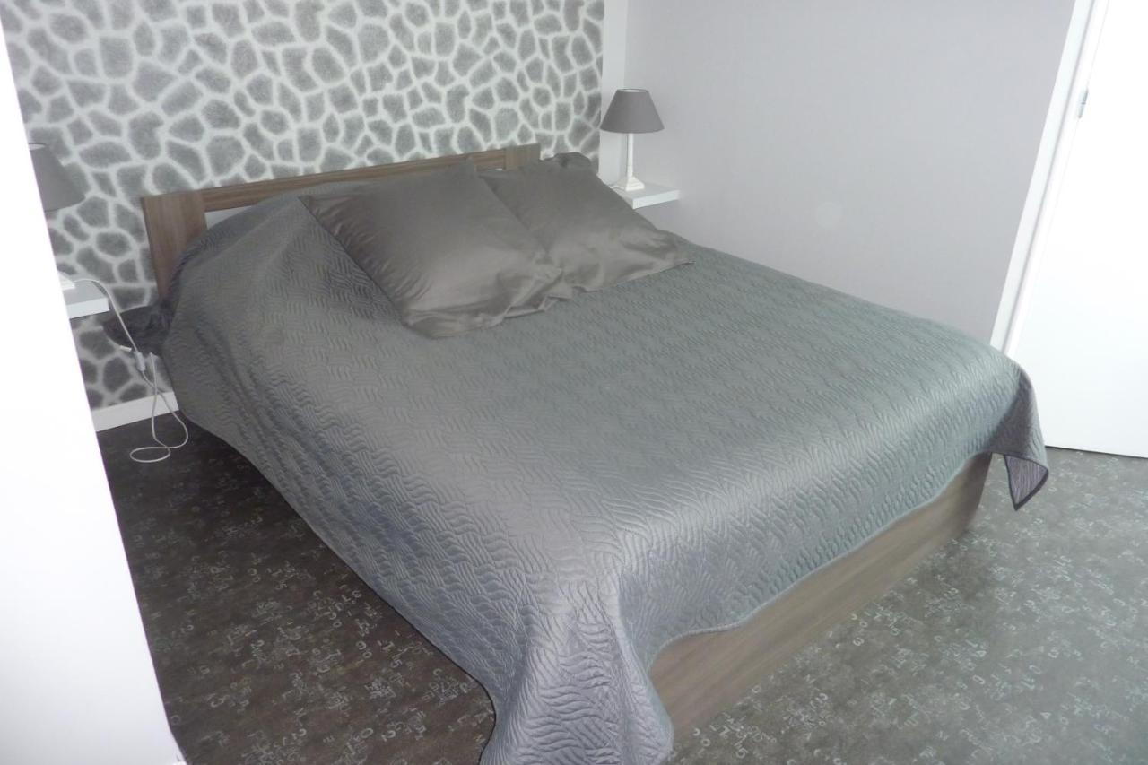 Gite De Ningles Outreau 6 Personnes 2 Chambres Salle De Bain Chacune מראה חיצוני תמונה
